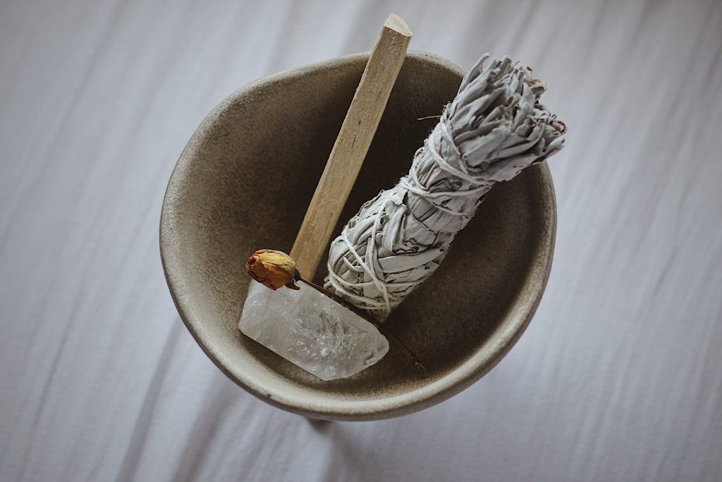 Burn the sticks in your home to obtain the  palo santo benefits of cleansing and health.