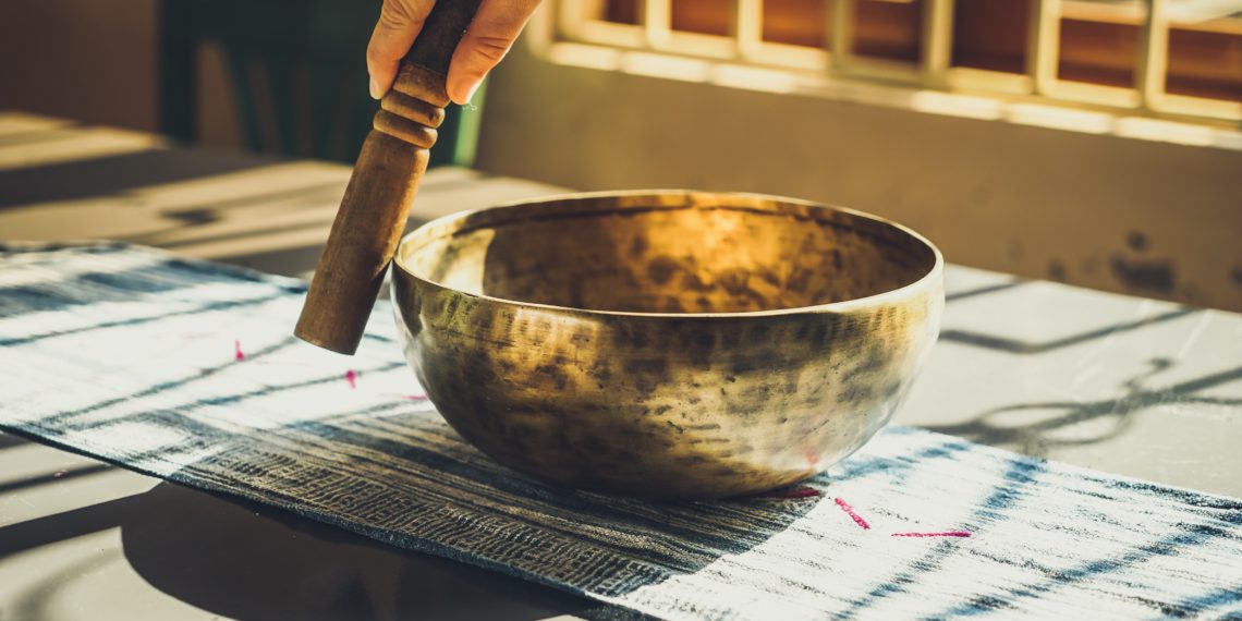How to use a Tibetan Singing Bowl